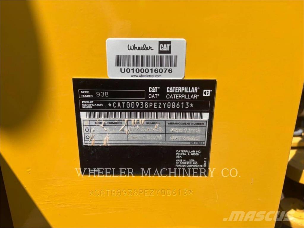 CAT 938 QC Kolesni nakladalci
