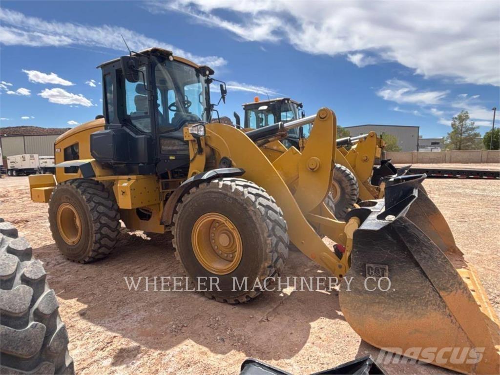 CAT 938 QC Kolesni nakladalci