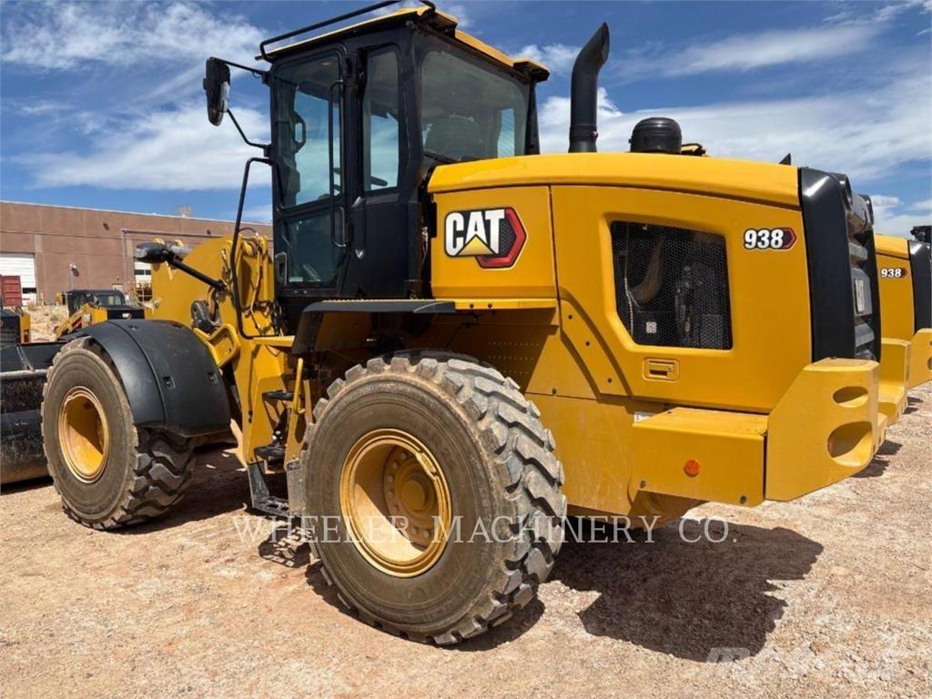 CAT 938 QC Kolesni nakladalci
