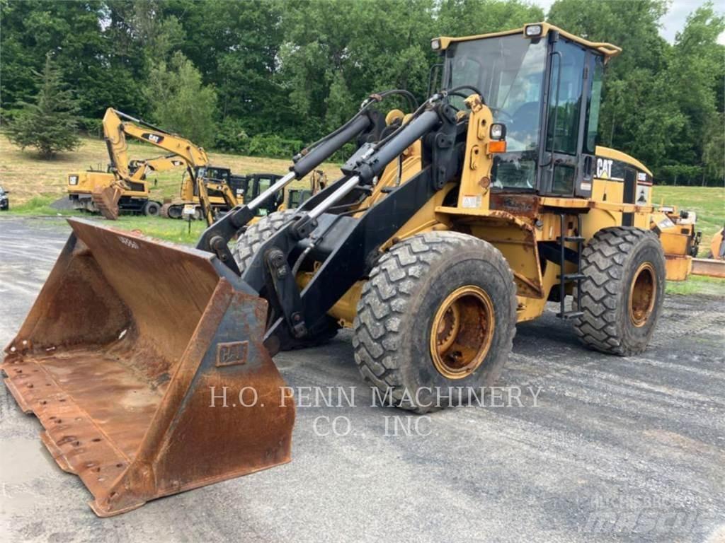 CAT 938GII Kolesni nakladalci