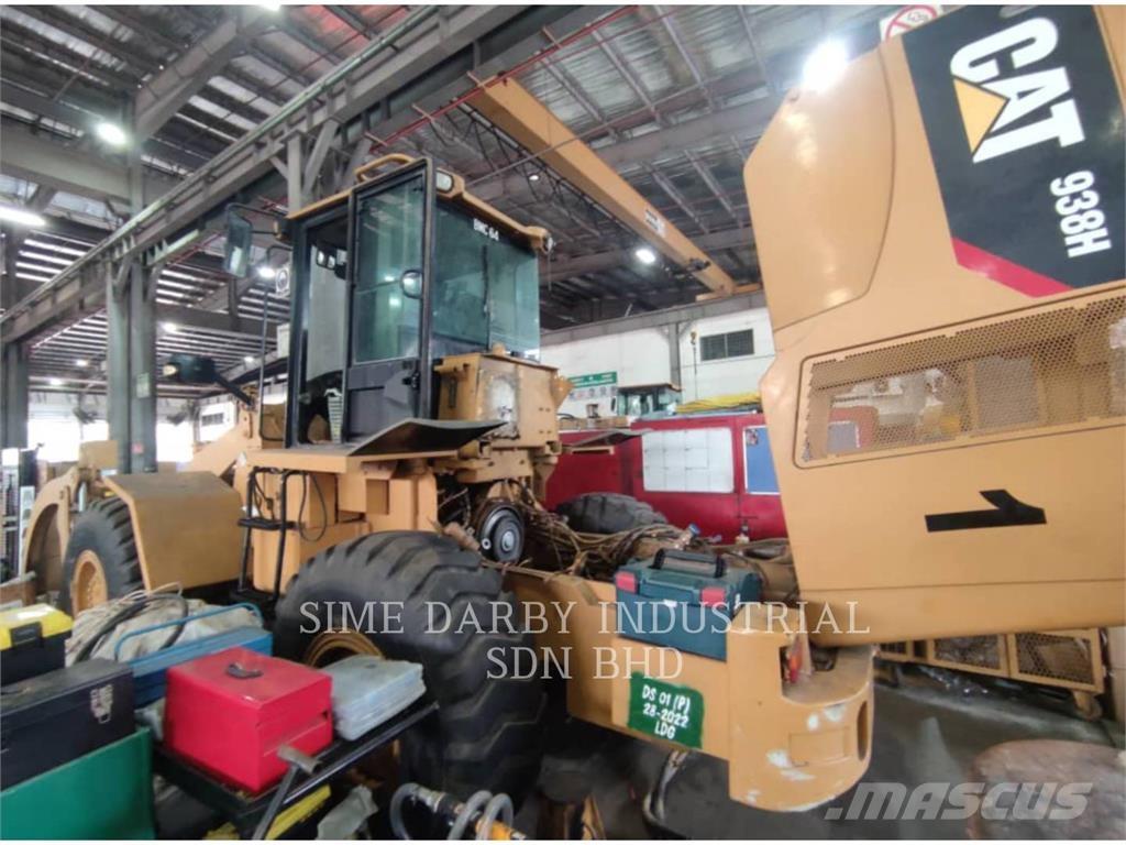 CAT 938H Kolesni nakladalci