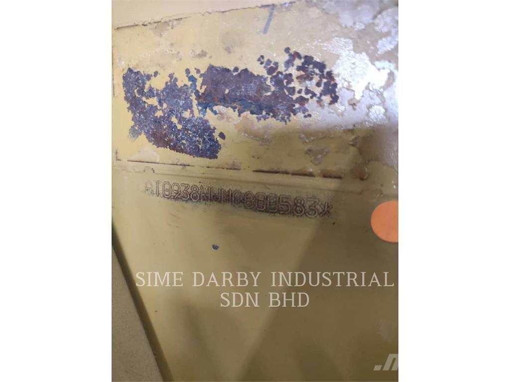 CAT 938H Kolesni nakladalci