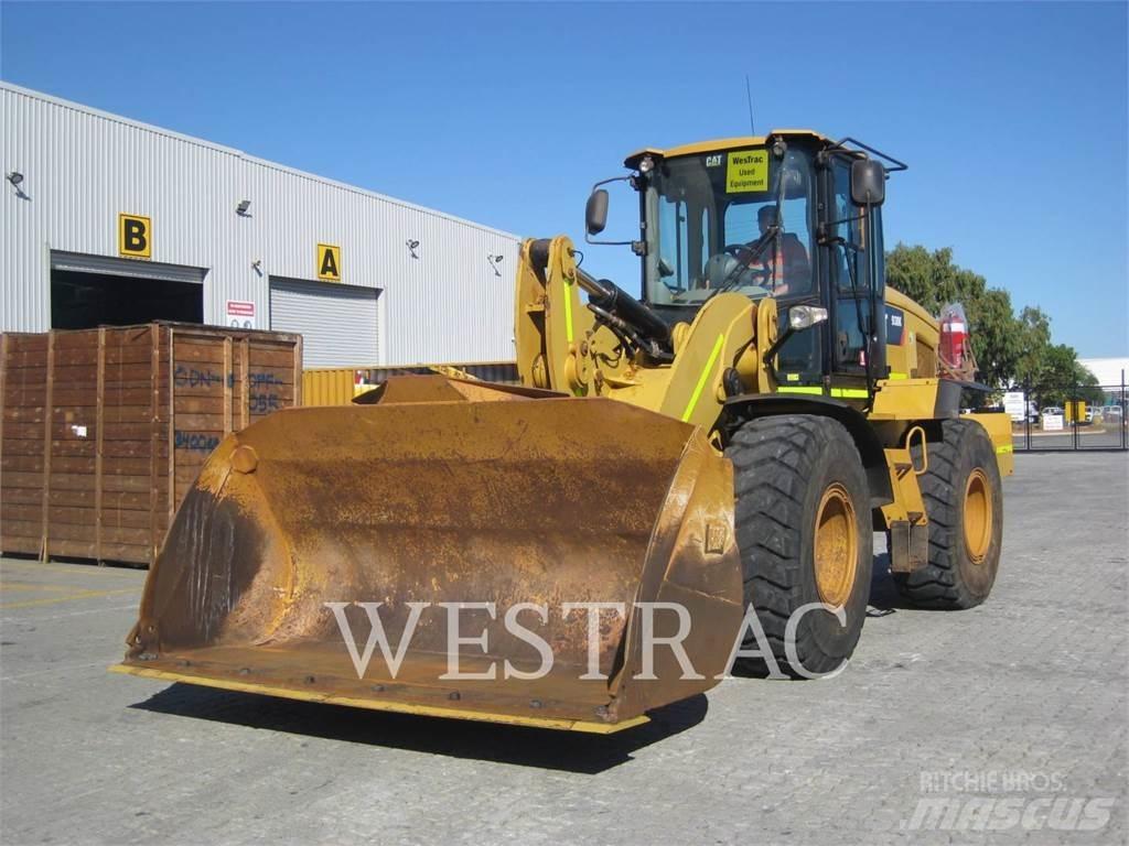 CAT 938K Kolesni nakladalci