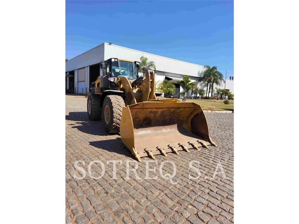 CAT 938K Kolesni nakladalci