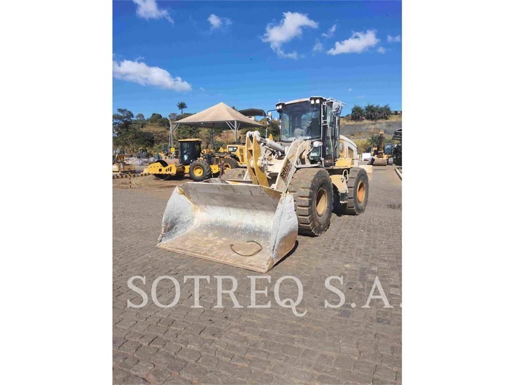 CAT 938K Kolesni nakladalci