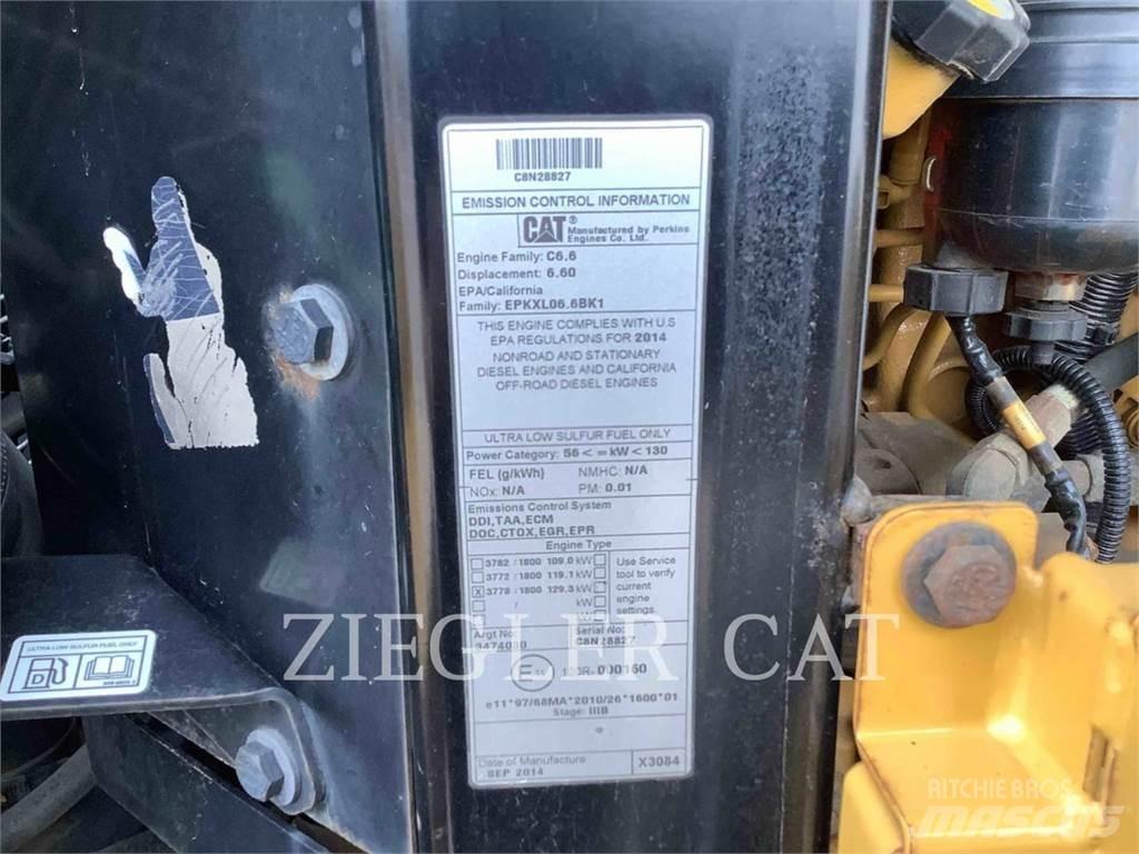 CAT 938K Kolesni nakladalci