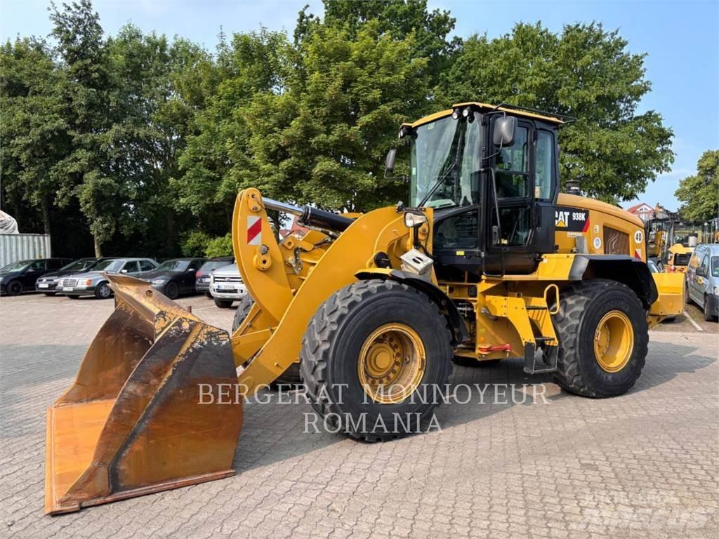 CAT 938K Kolesni nakladalci