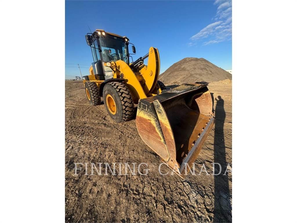 CAT 938K Kolesni nakladalci