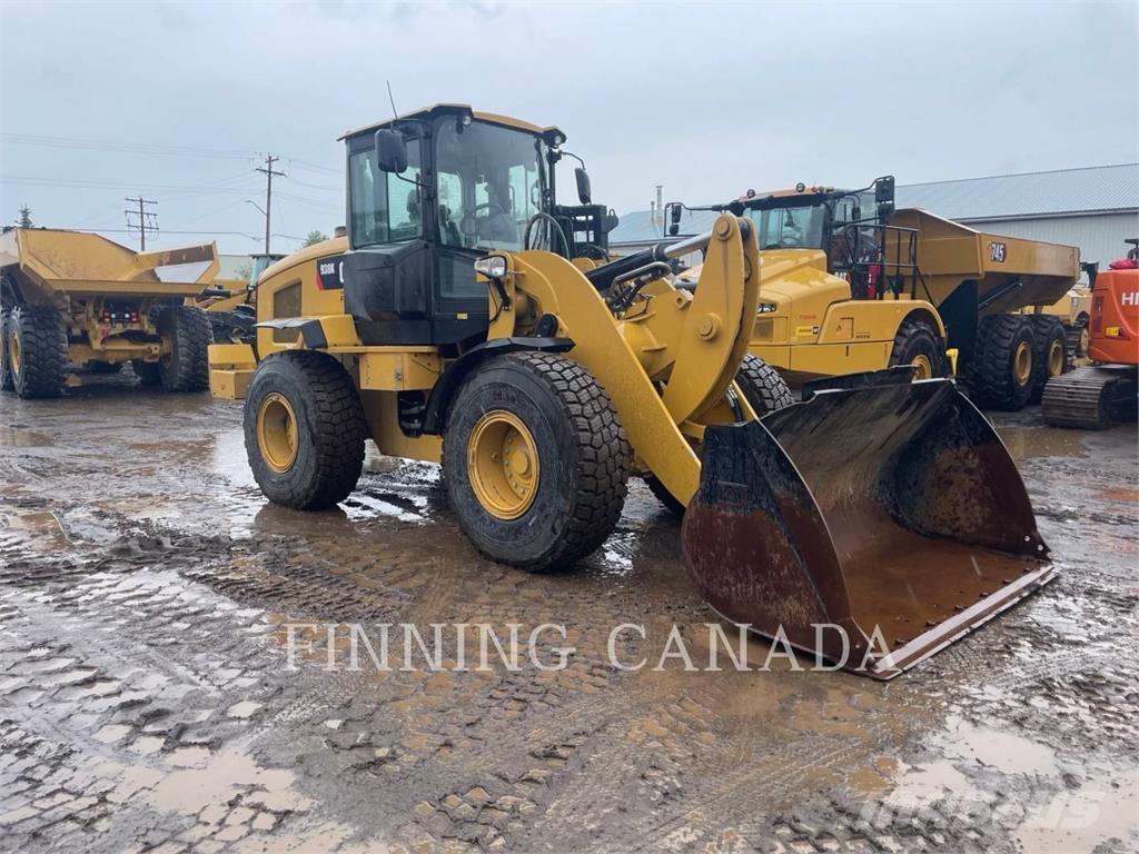 CAT 938K Kolesni nakladalci