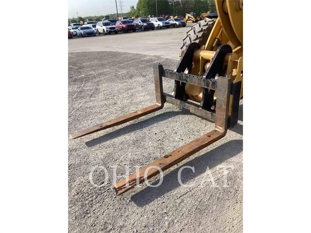 CAT 938M Kolesni nakladalci