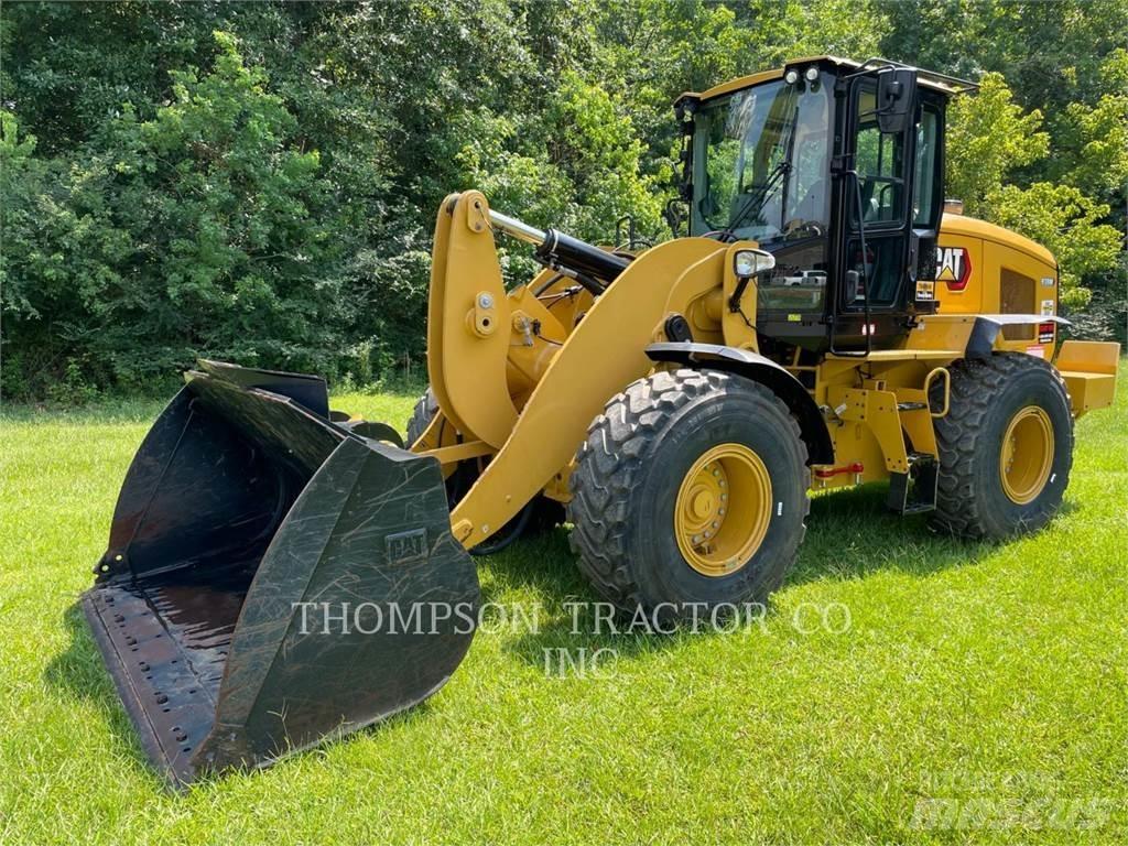 CAT 938M Kolesni nakladalci