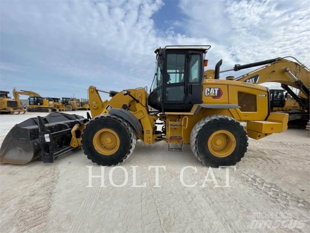 CAT 938M Kolesni nakladalci