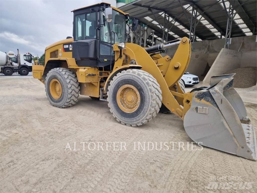 CAT 938M Kolesni nakladalci