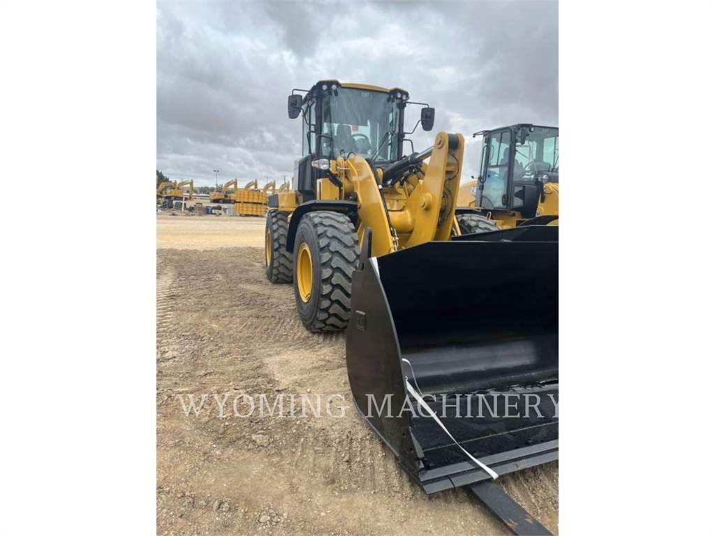CAT 938M Kolesni nakladalci