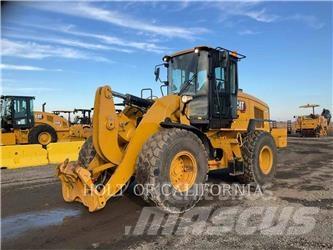 CAT 938M Kolesni nakladalci