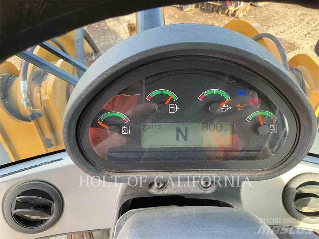 CAT 938M Kolesni nakladalci