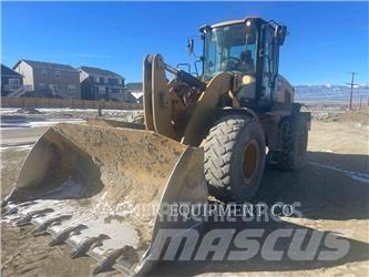 CAT 938M Kolesni nakladalci