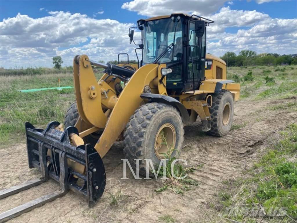 CAT 938M Kolesni nakladalci