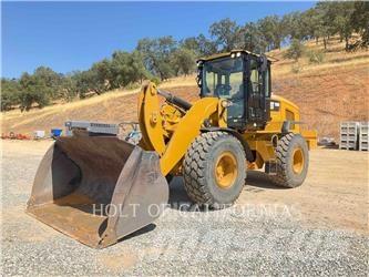 CAT 938M Kolesni nakladalci