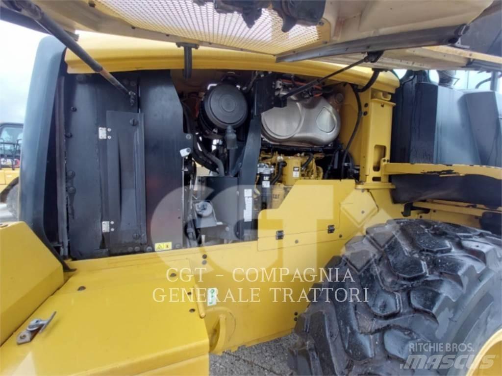 CAT 938M Kolesni nakladalci