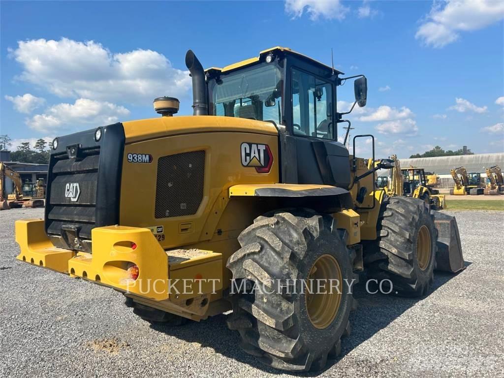 CAT 938M Kolesni nakladalci