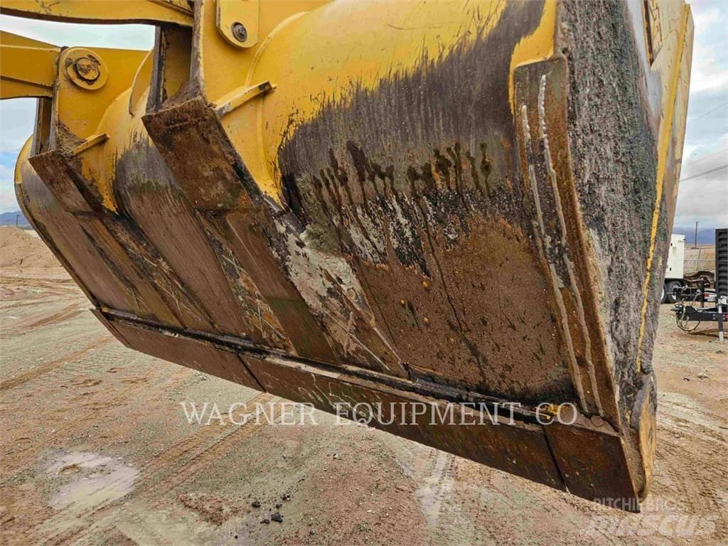 CAT 938M Kolesni nakladalci