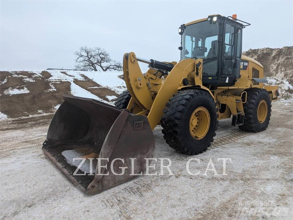 CAT 938M Kolesni nakladalci