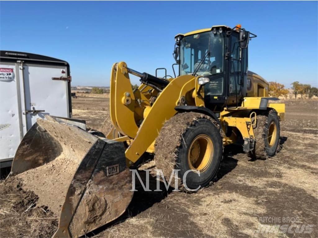CAT 938M Kolesni nakladalci