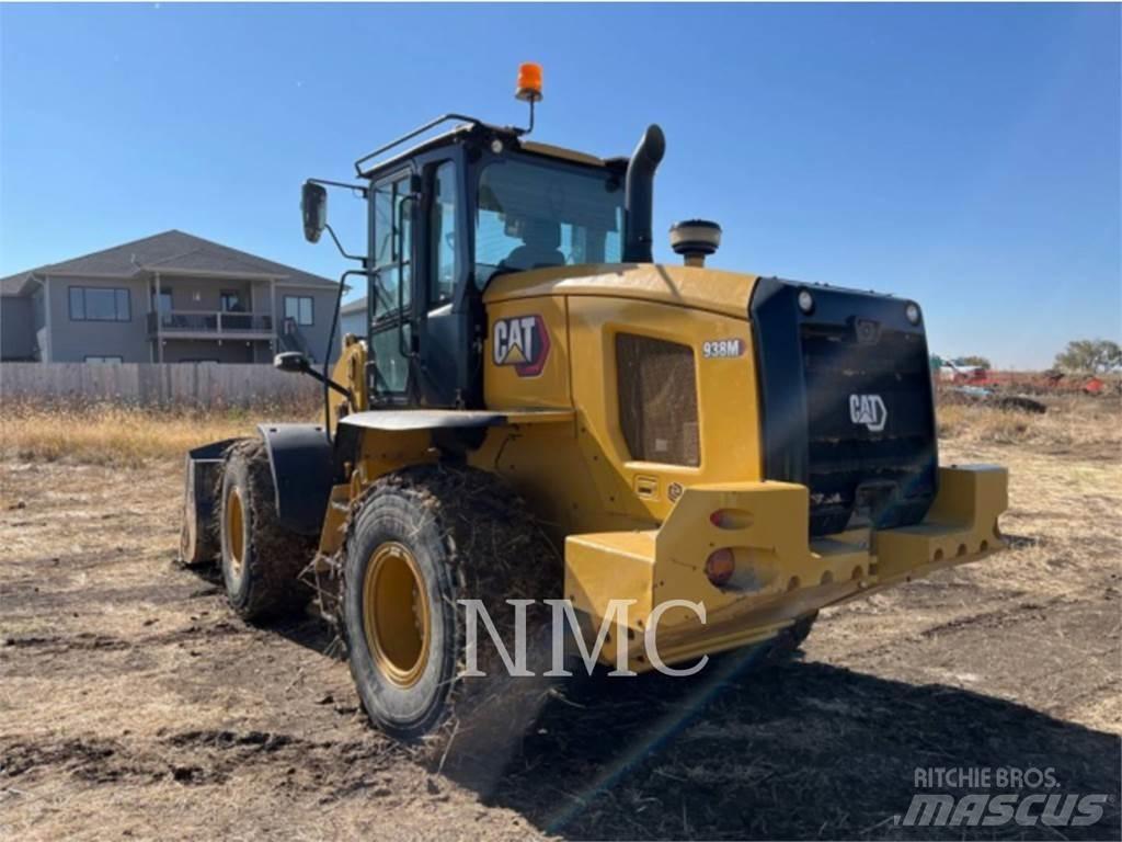 CAT 938M Kolesni nakladalci