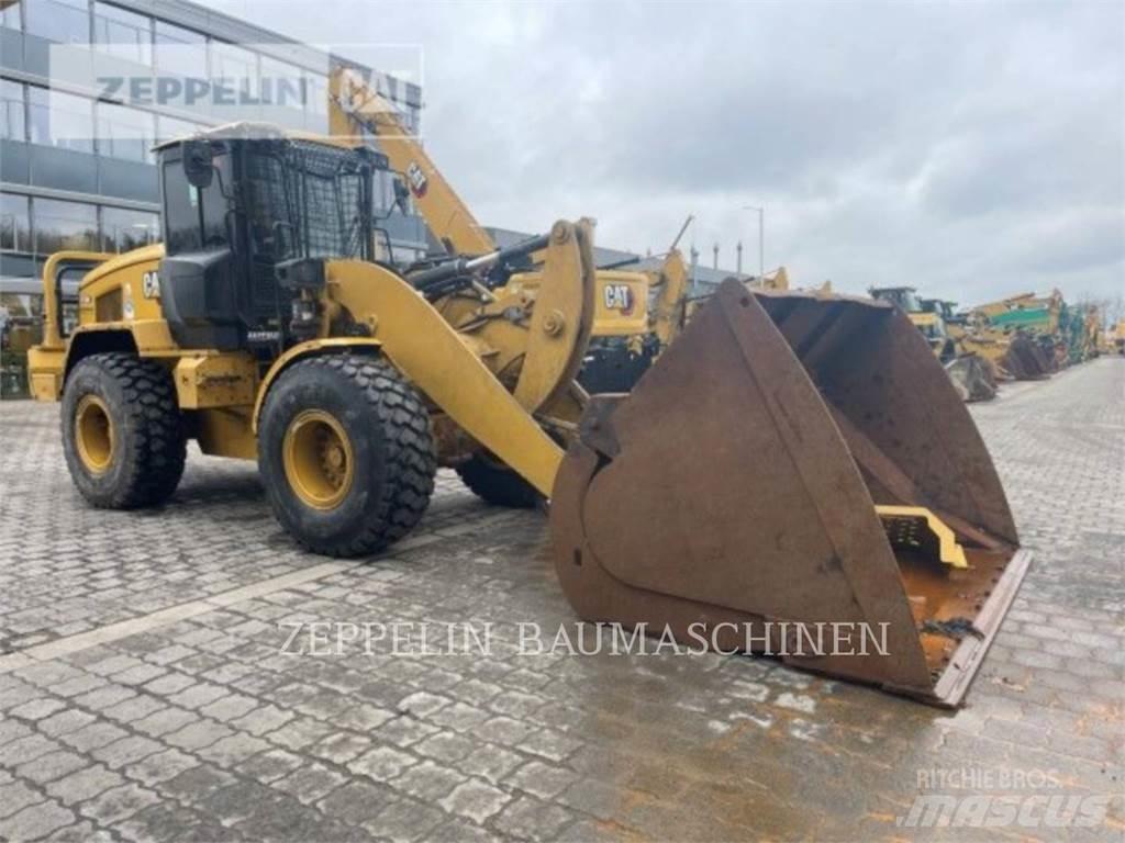 CAT 938M Kolesni nakladalci