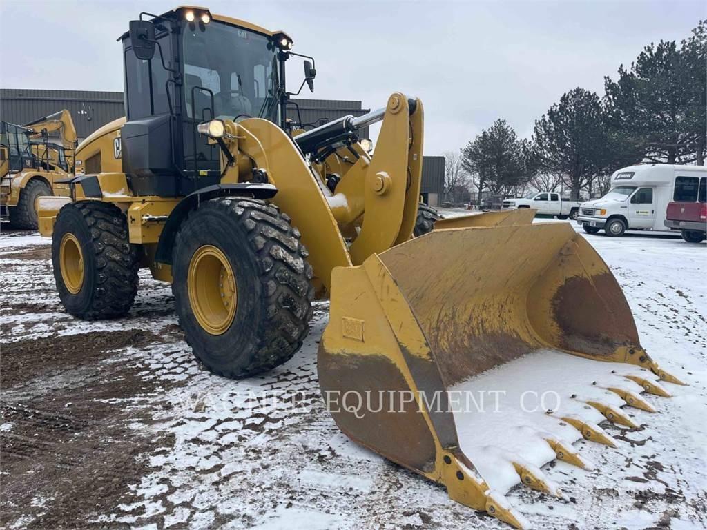 CAT 938M Kolesni nakladalci