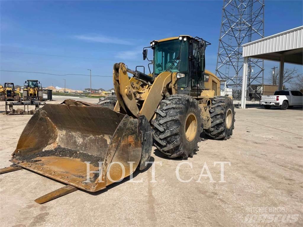 CAT 938M Kolesni nakladalci