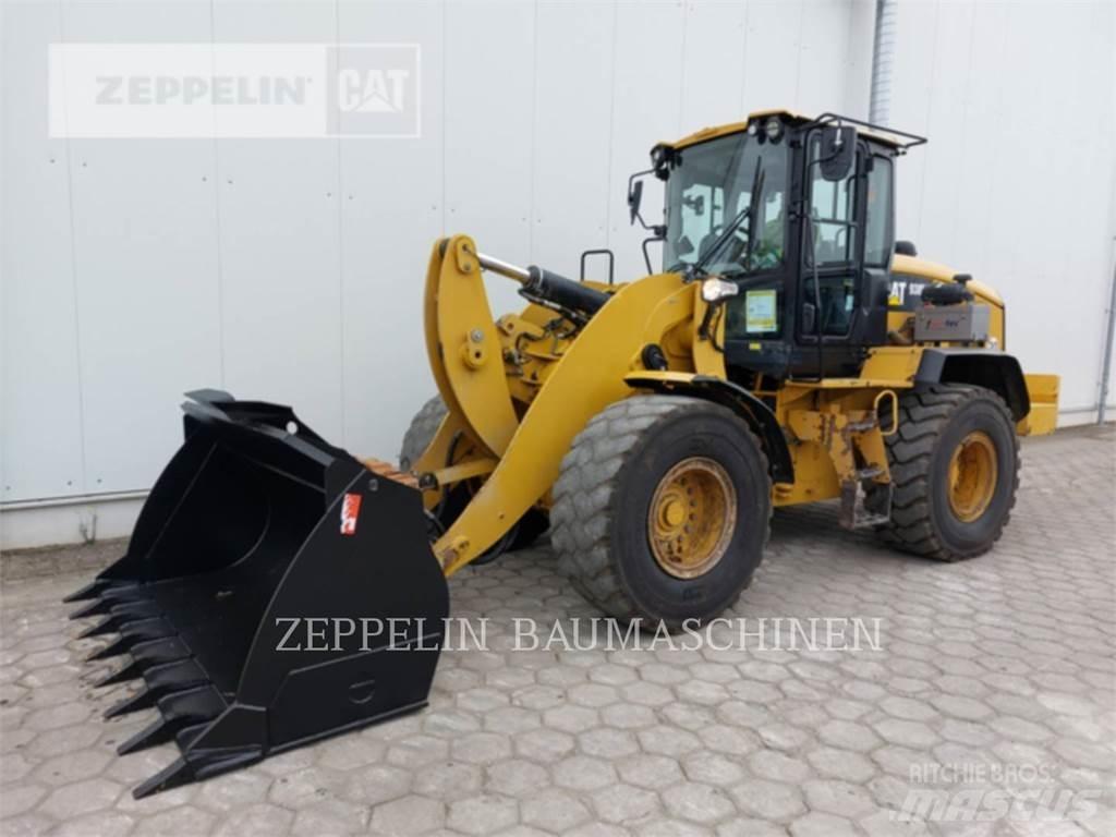 CAT 938M Kolesni nakladalci