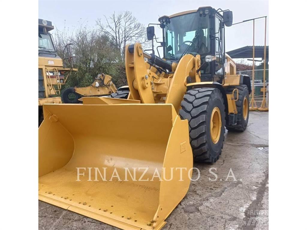 CAT 938M Kolesni nakladalci