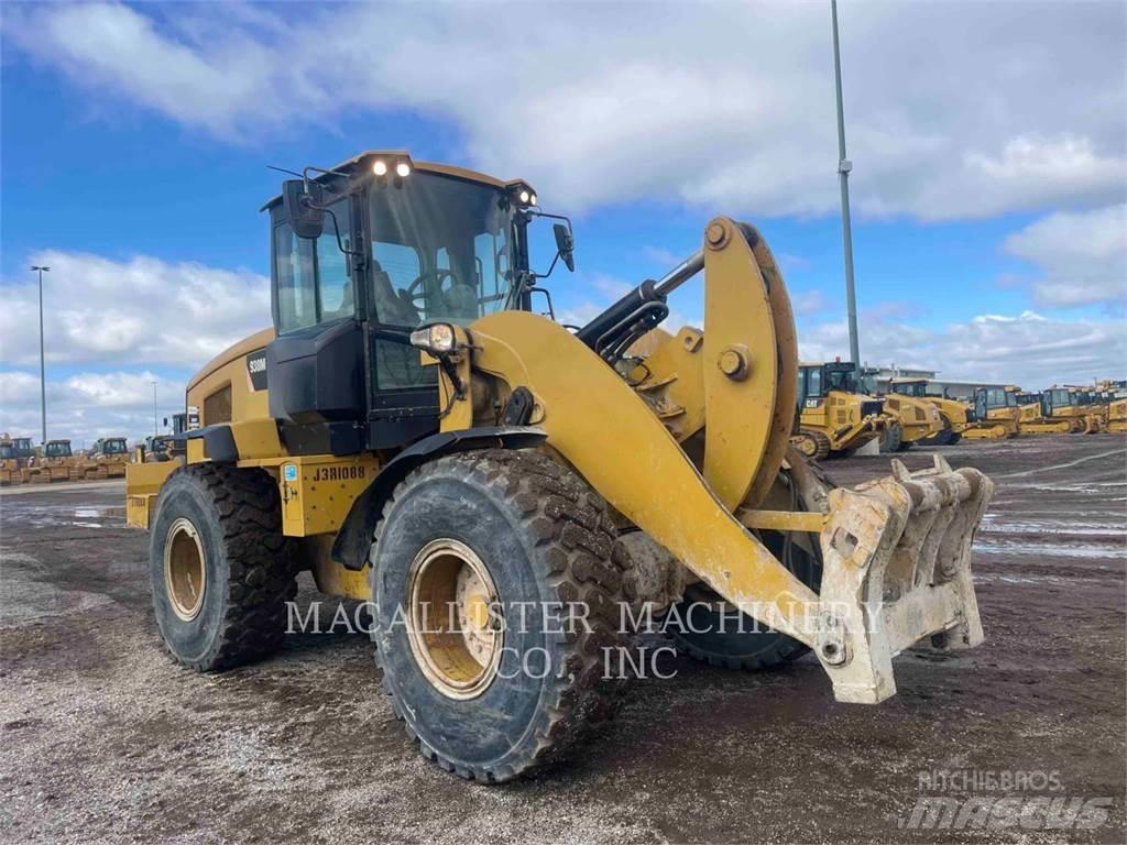 CAT 938M Kolesni nakladalci