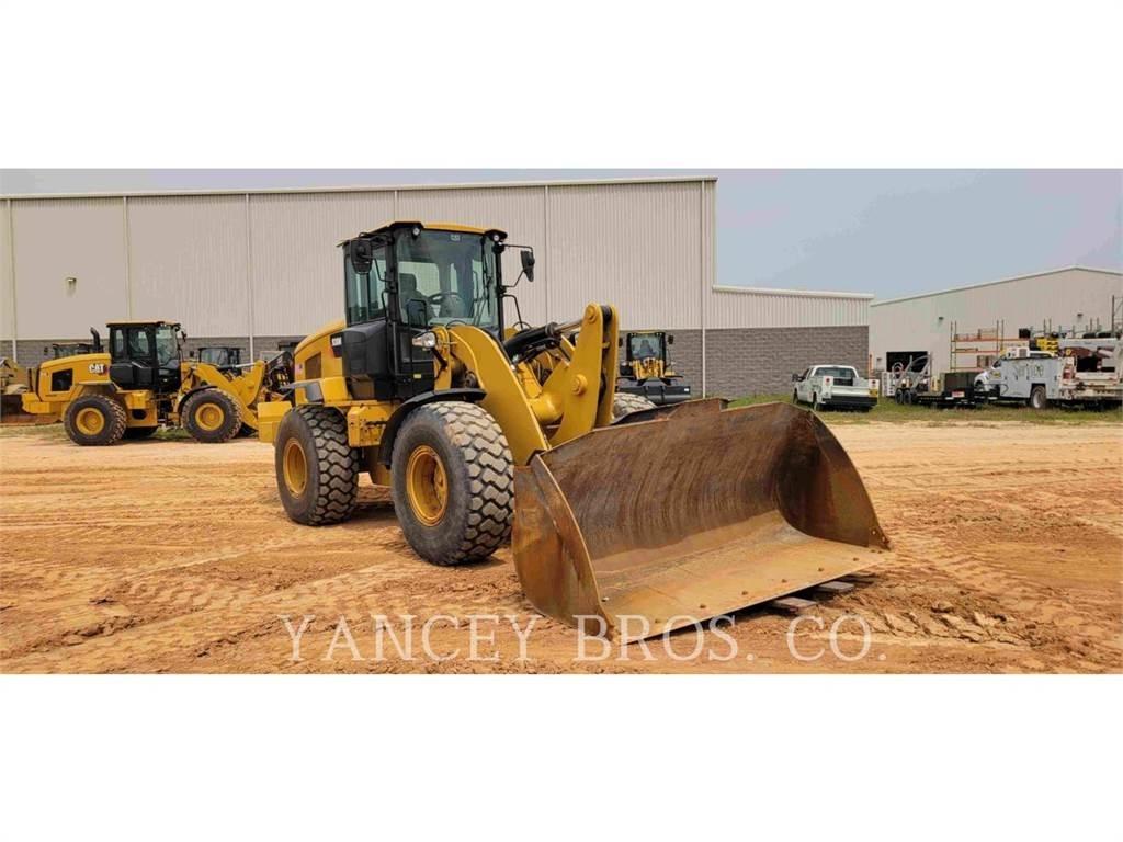 CAT 938M Kolesni nakladalci