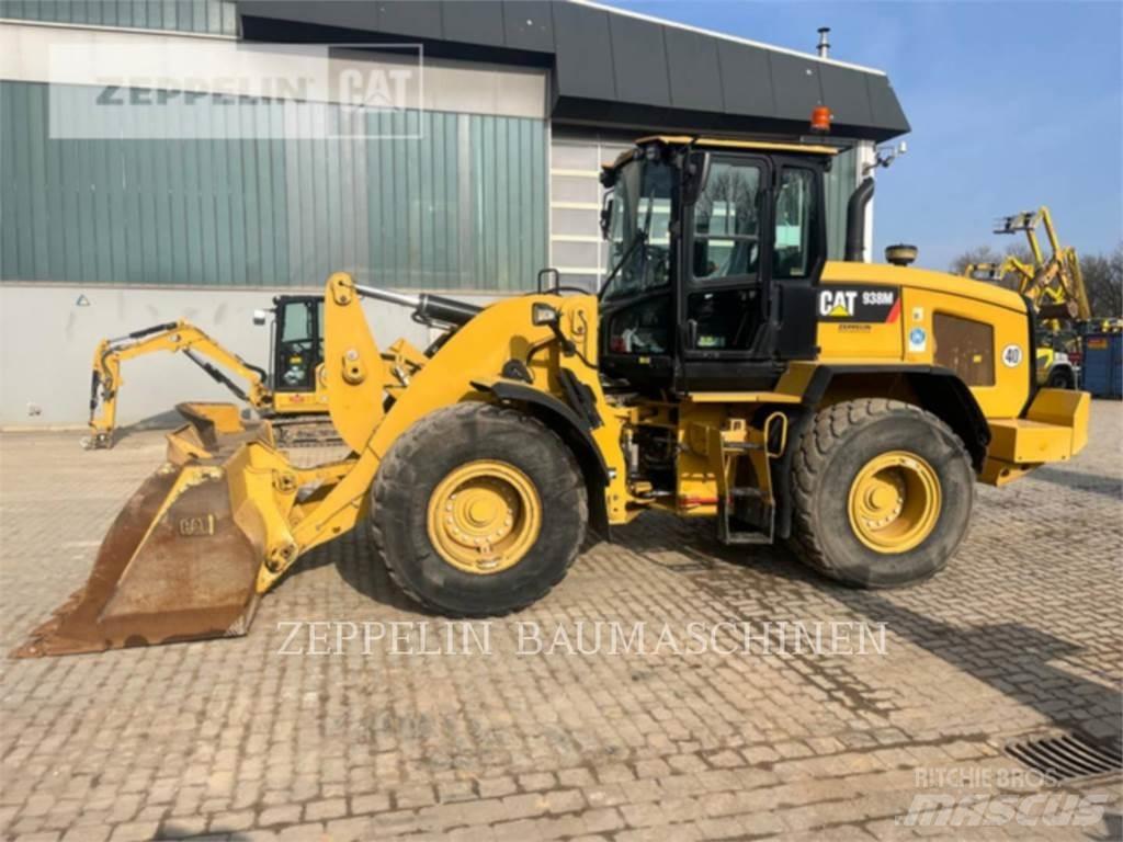 CAT 938M Kolesni nakladalci