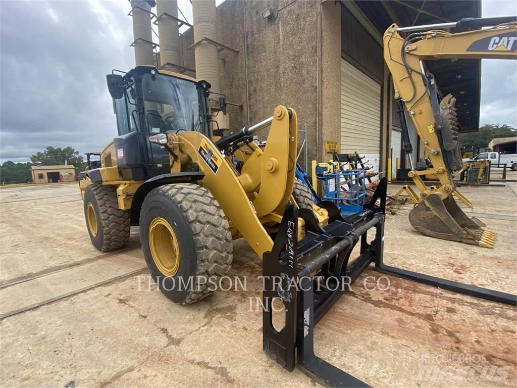 CAT 938M Kolesni nakladalci