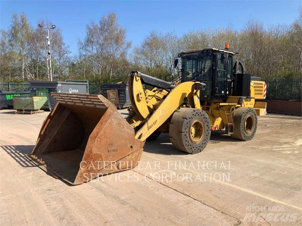 CAT 938M Kolesni nakladalci
