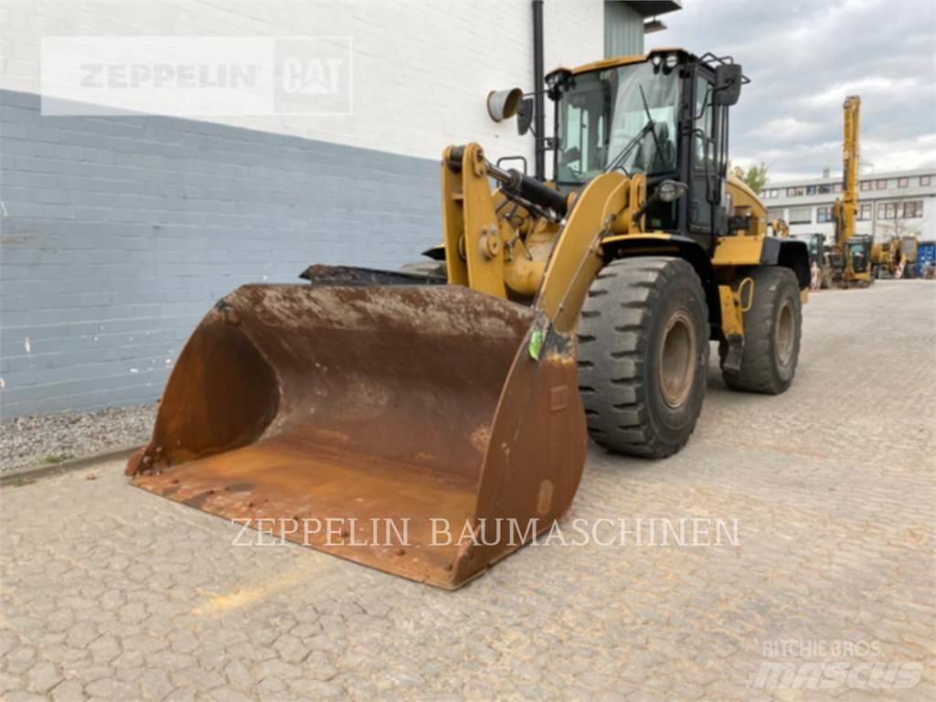 CAT 938M Kolesni nakladalci