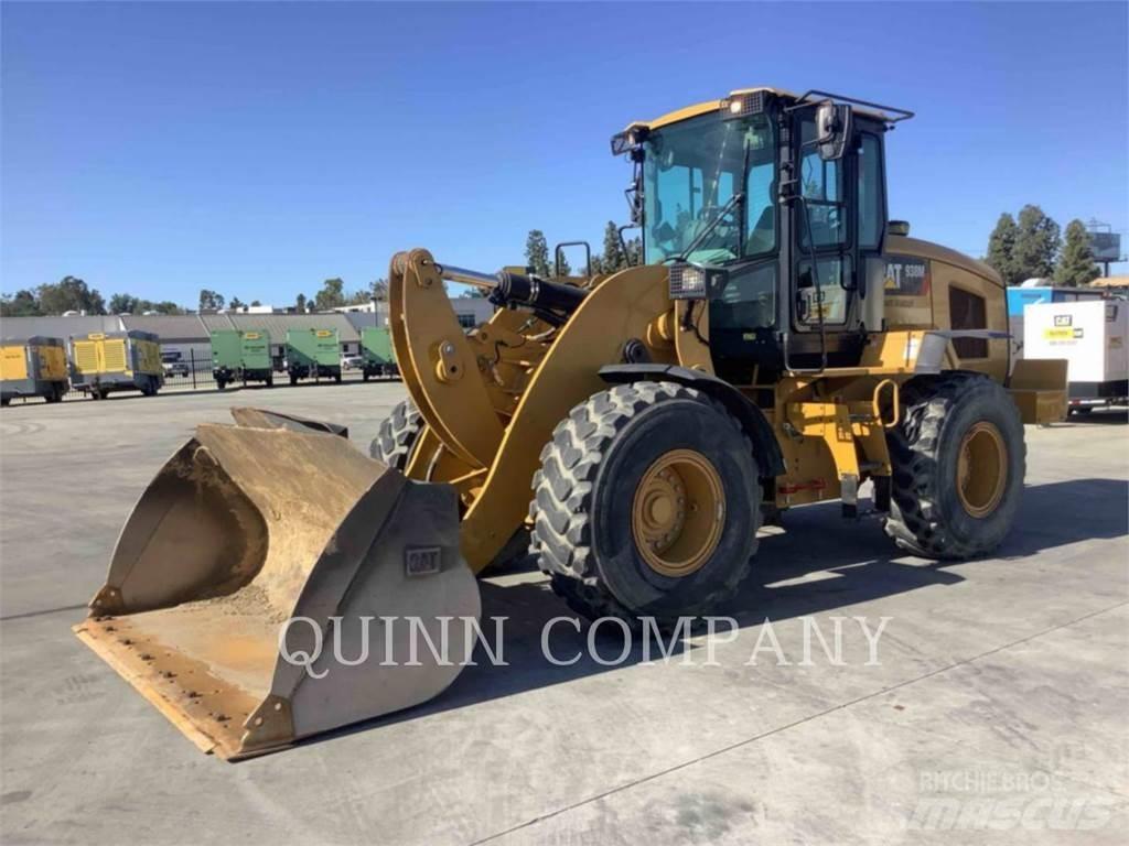 CAT 938M Kolesni nakladalci