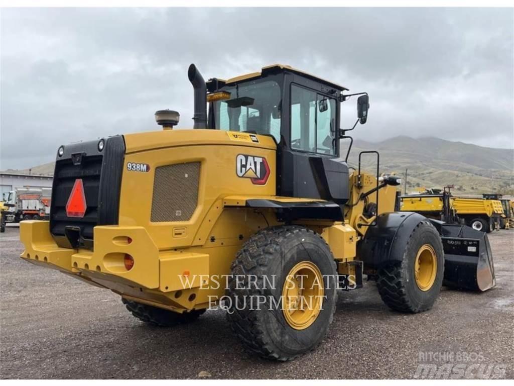 CAT 938M Kolesni nakladalci