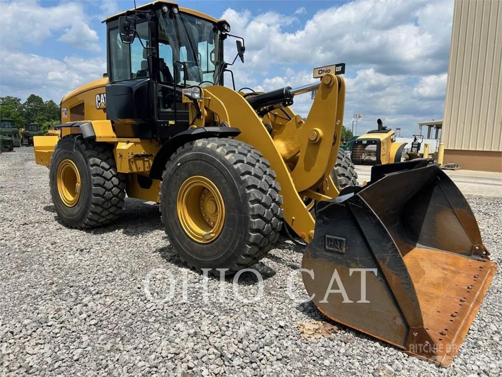 CAT 938M Kolesni nakladalci
