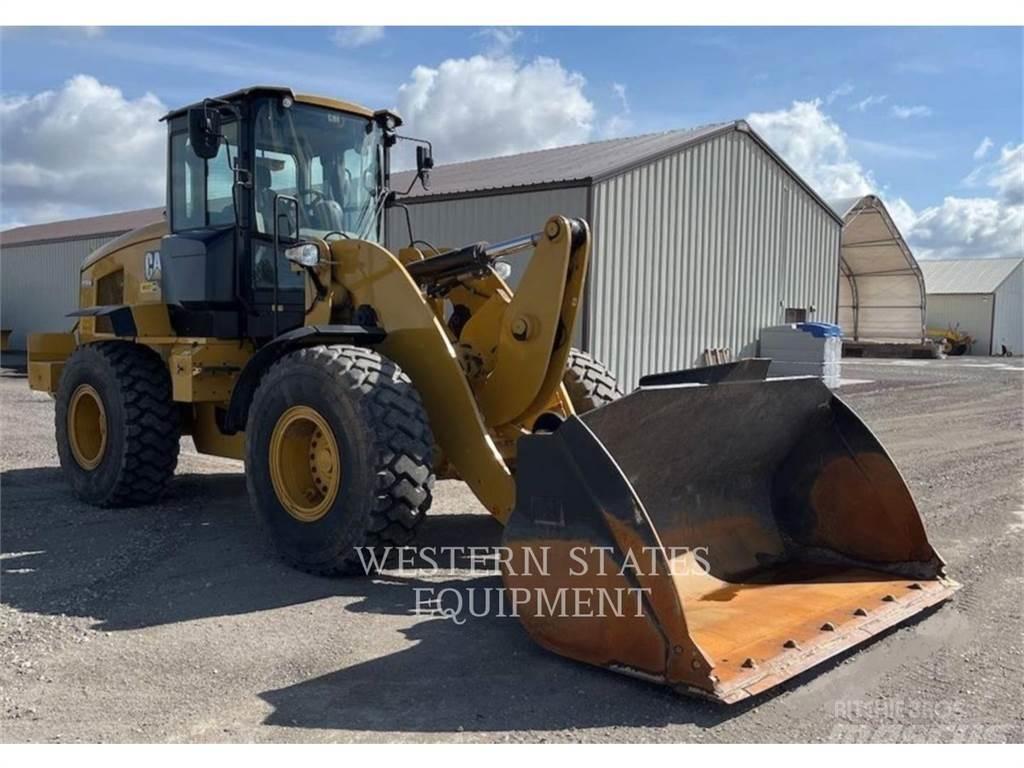 CAT 938M Kolesni nakladalci