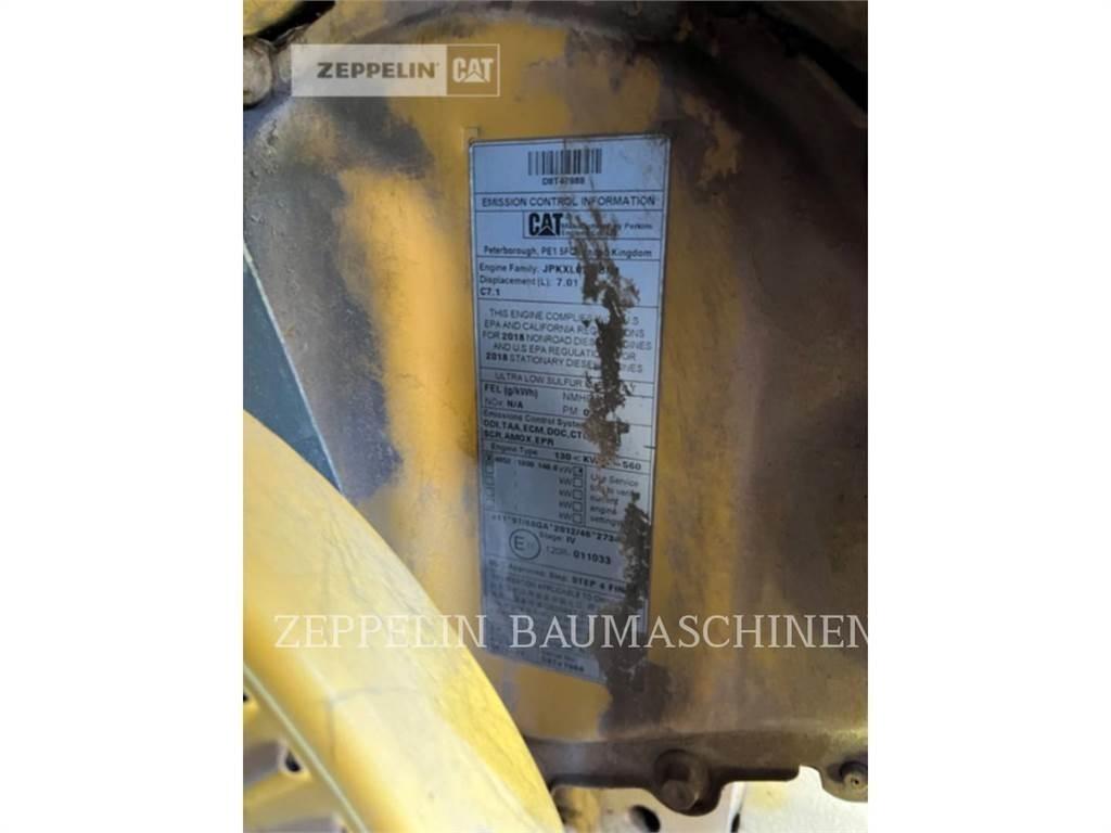 CAT 938M Kolesni nakladalci
