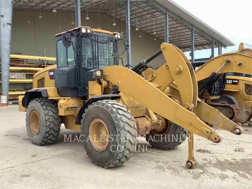 CAT 938M Kolesni nakladalci
