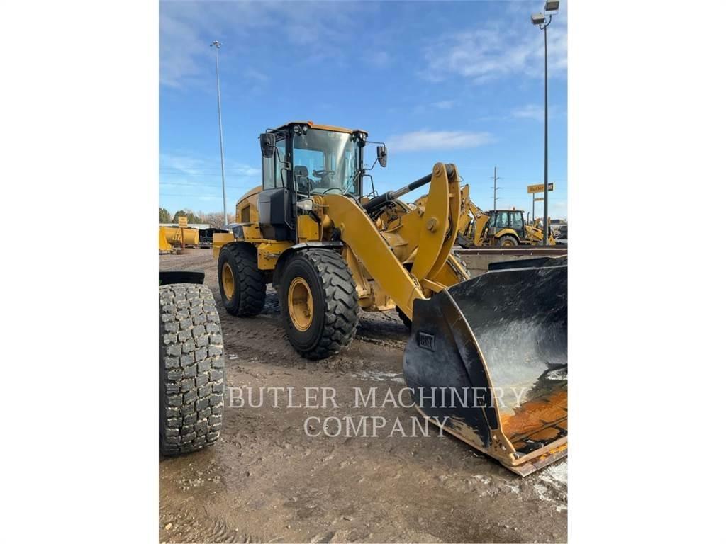 CAT 938M Kolesni nakladalci