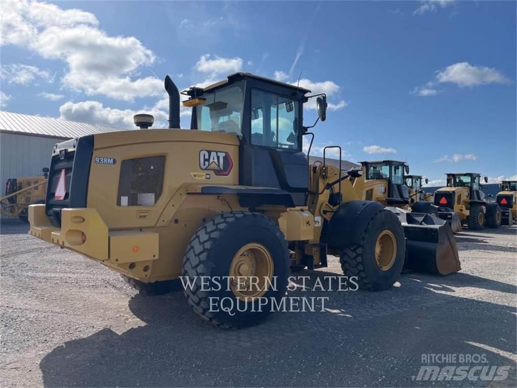 CAT 938M Kolesni nakladalci