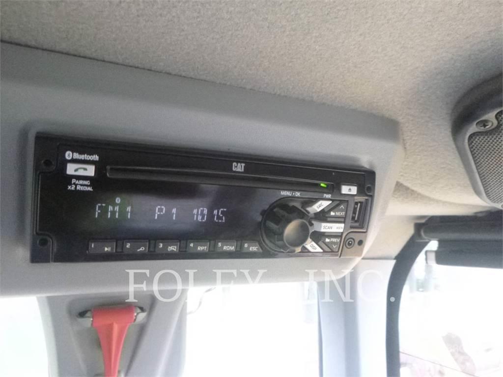 CAT 938M Kolesni nakladalci