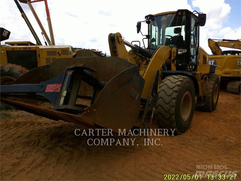 CAT 938M Kolesni nakladalci